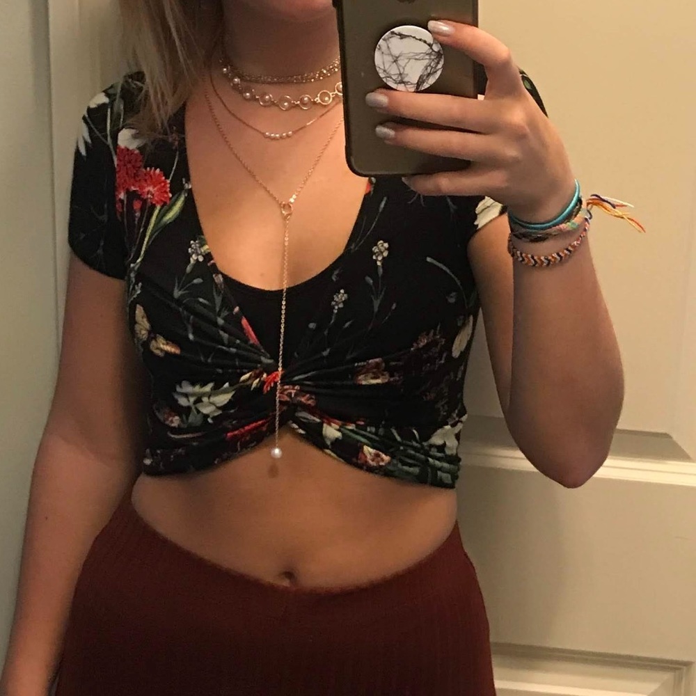 Pitaya Floral Cropped Top